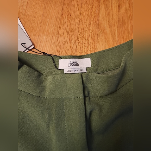 Love Bonito Laylia Tailored A-line Shorts XS - Picture 8 of 8